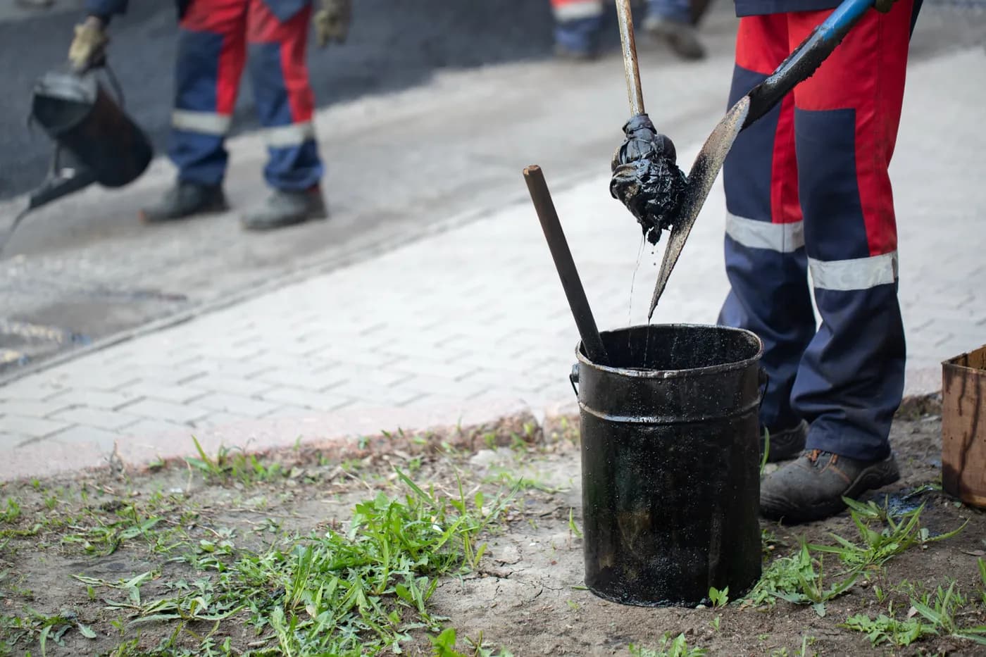 Asphalt Sealcoating